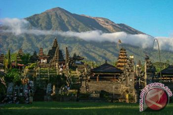 Erupsi Gunung Agung Dimanfaatkan Untuk Tarik Wisatawan