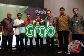 Grab Gandeng Transportasi Taksi Reguler Di Makassar