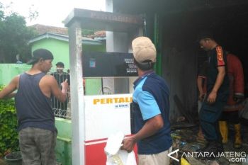 Isi BBM ke Dispenser, Pertamini di Banyumas Terbakar