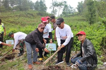 Tour Jelajah Merapi-Merbabu Kenalkan Potensi Wisata dan Lakukan Penghijauan 