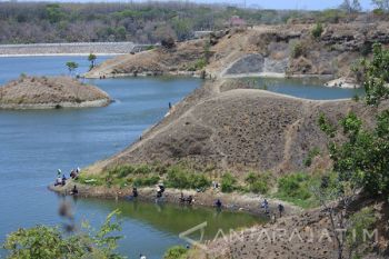 Kapasitas Waduk Bajulmati