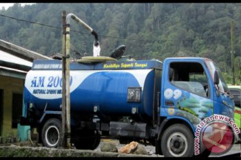 BPBD bantu air bersih ke Komodo