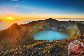 Wisata Danau Kelimutu dibuka kembali