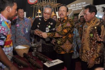 PEKAN BATIK PEKALONGAN