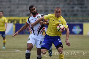 Persegres Kalah Lawan Mitra Kukar