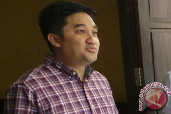 Asdy Narang Sesalkan Lambatnya Pembangunan Sekolah yang Dibakar 