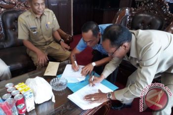 Panwas Gumas Terima Dana Hibah Dari Pemkab