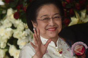 PDIP Resmi Usung Syaifullah Yusuf dan Nurdin Abdullah di Pilkada Jatim dan Sulsel