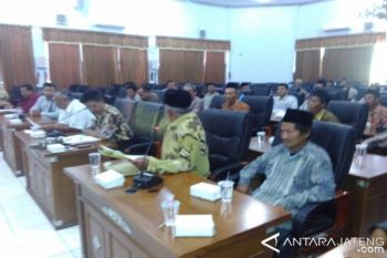 Warga Tolak Pembangunan Kandang Sapi di Batang