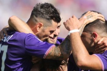 Fiorentina Tundukkan Udinese 2-1
