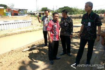 Ganjar Imbau Masyarakat Tidak Menanami Bantaran Sungai