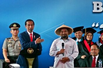 ORASI ILMIAH PRESIDEN