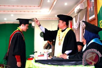 66 Mahasiswa UMP Lulus Dengan Predikat Cumlaude 