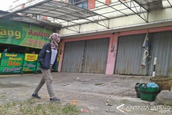Densus Geledah Ruko Terduga Teroris di Sukoharjo