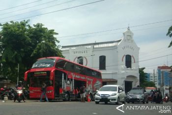 Bus Tingkat Wisata Semarang Siap Mampir Kendal