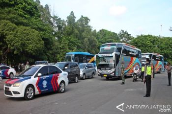 Jelang Pernikahan Putri Jokowi, Aparat Simulasi Penjemputan Tamu 