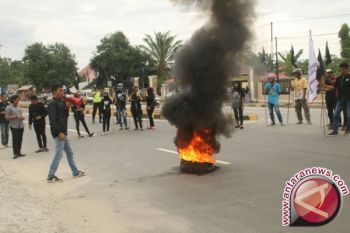 Warga Baubau Tolak Aktivitas Perusahaan Tambang