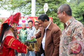 Wali Kota Payakumbuh Berpeluang Raih  "Leadership Award" 