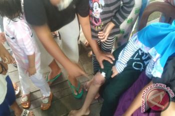 Sebagian korban banjir terkena penyakit kulit