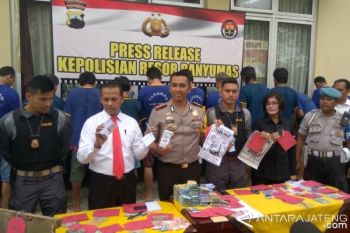 Polres Banyumas Ungkap 10 Kasus Perjudian, 14 Ditangkap 