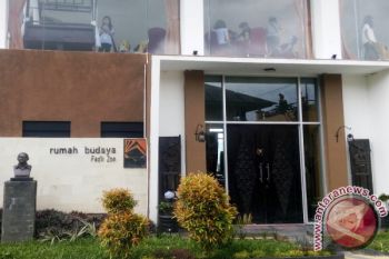 SD International Pelajari Budaya Minang di Rumah Budaya Fadli Zon