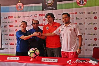 Persija Siap Kalahkan Persib di Solo 