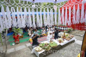 Perayaan Galungan Di Tulungagung