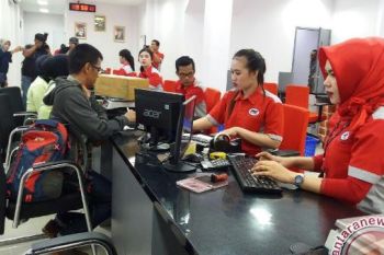 Pengiriman barang melalui JNE Palembang 15 ton perhari