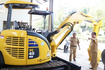Remajakan Alat Berat, Banjarnegara Percepat Pembangunan Infrastruktur
