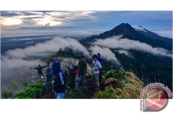 Pendakian Gunung Kerinci jalur Solok Selatan dibatasi