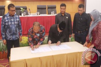 Sejarah! Solok Selatan Sahkan APBD Terawal di Sumbar
