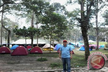 Wisatawan Ke Danau Tambing Turun