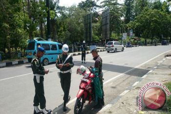 POM Korem Haluoleo Tertibkan Atribut Militer 