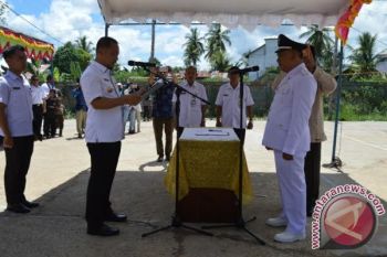 Bupati Eddy Raya Lantik 3 Kades Kecamatan Karau Kuala