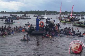 Wisatawan Luar Daerah Antusias Saksikan Mandi Safar