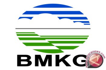 BMKG peringatkan hujan dan petir di Kepri