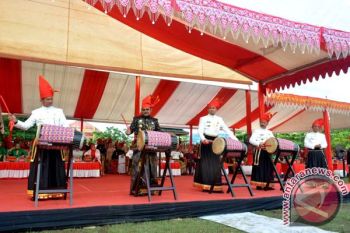 Gubernur Beri Rp4 Miliar Kado HUT Gowa 