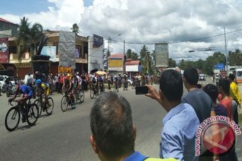 Warga Padangpariaman Antusias Saksikan TdS