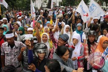 Dewan Pengupahan: Penetapan UMK 2018 di Jateng Gunakan PP 78/2015 