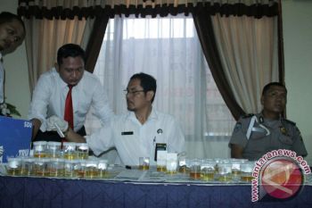 Polres Karimun Cek Urine Anggota