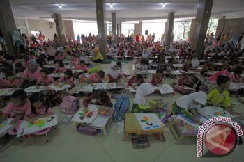 K-Link Gelar Lomba Mewarnai 
