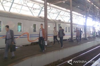 Tarif khusus KA komersial di Daop V Purwokerto