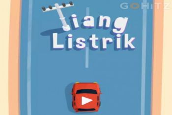 Pasca Kecelakaan Mobil Fortuner Tabrak Tiang Listrik, Masyarakat Lakukan Berbagai Hal 