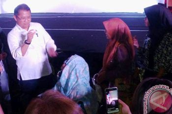 Menkoinfo Rudiantara ajak masyarakat lawan konten negatif medsos