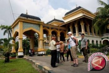 Kapasitas Pemandu Wisata Sultra Harus Ditingkatkan