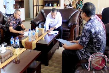 Dukung Pembangunan Daerah, Kantor Pertanahan Hibahkan Tanah ke Pemkab Solok