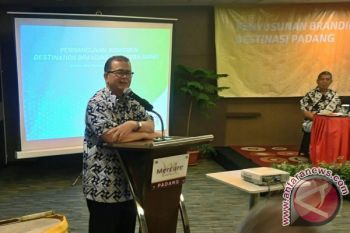 Harga makanan mahal bisa merusak citra pariwisata, kata Wagub Sumbar