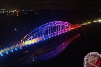 Lis Jadikan Jembatan Sei Carang Icon Pariwisata