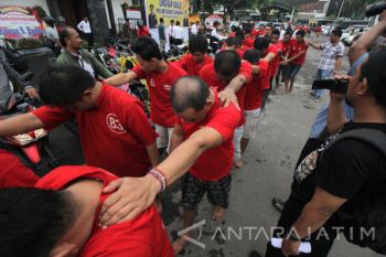 Polrestabes Surabaya Ringkus 137 Bandit Jalanan Sebulan