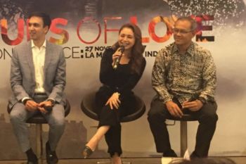 Rossa tak Kuasa Menahan Haru Saat Baca Lirik 'Bulan Dikekang Malam'